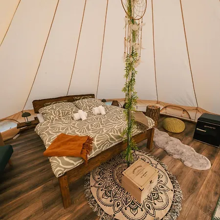 Zálesie Glamping * Kostolna Ves