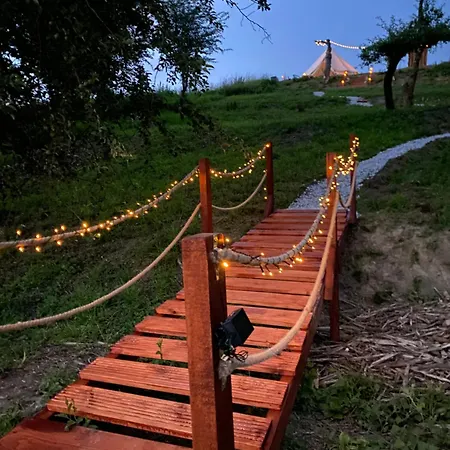 Zálesie Glamping * Kostolna Ves