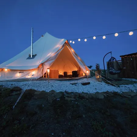 Zálesie Glamping *